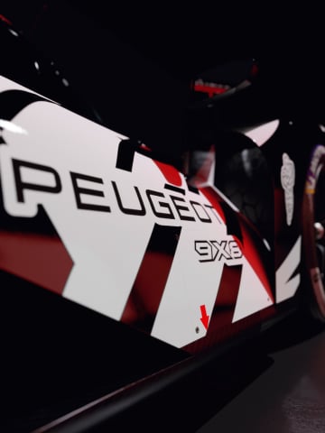 PEUGEOT 9X8 vue de profil
