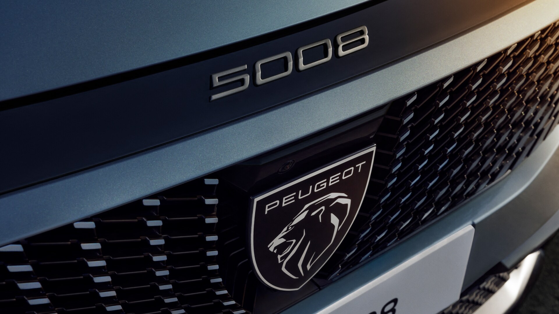 PEUGEOT 5008 Hybride calandre