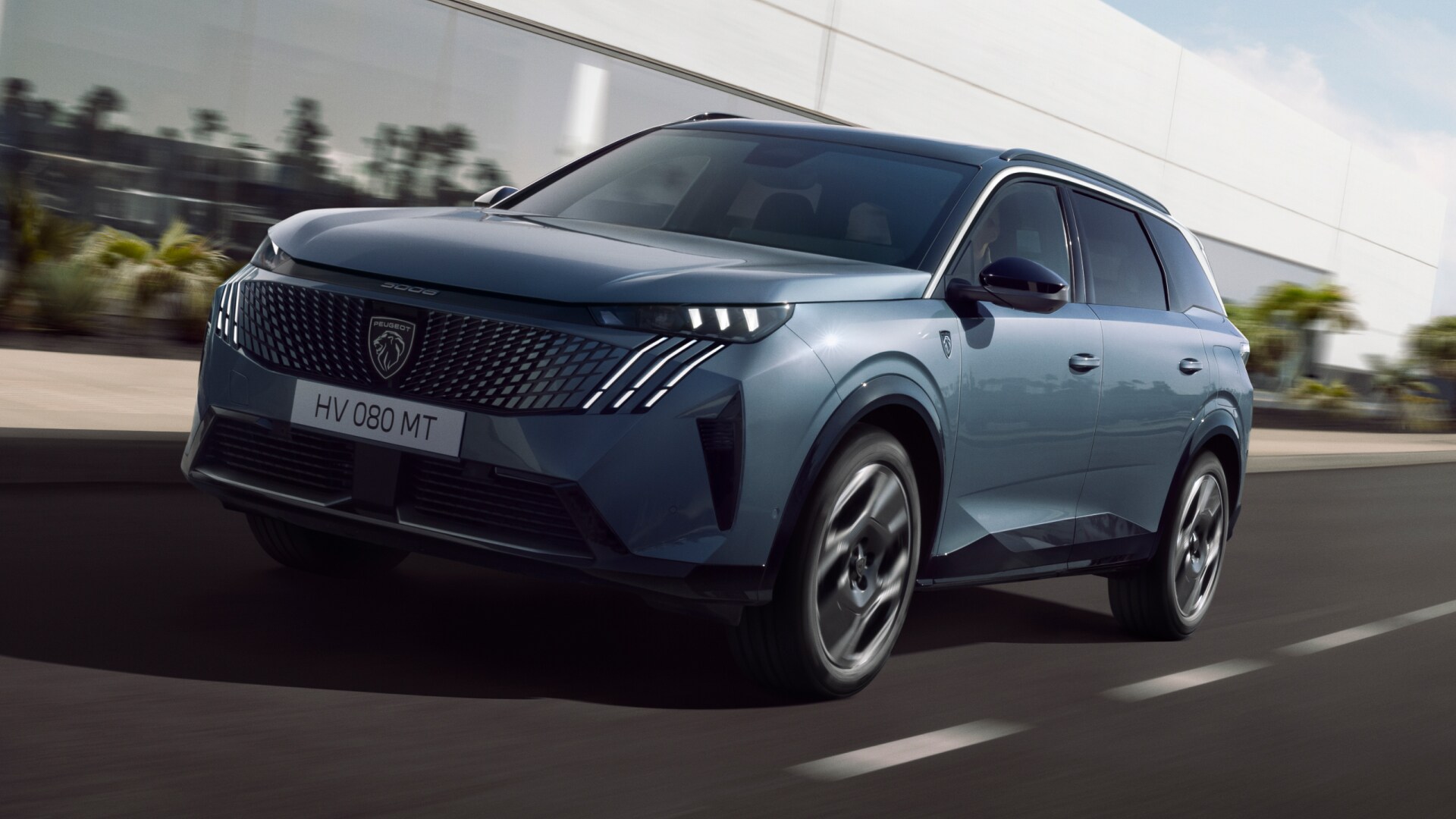 PEUGEOT E-5008 grande autonomie vue avant