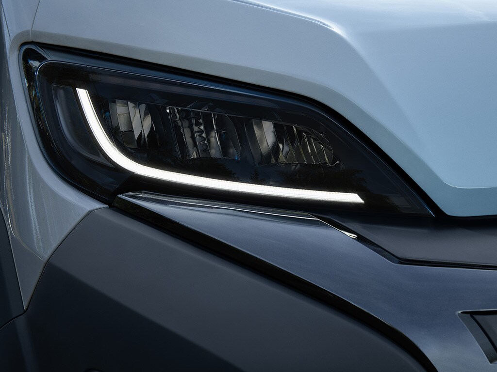 New PEUGEOT E-BOXER front lights